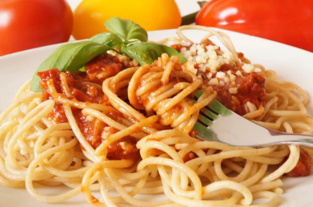 Spaghetti z pieczarkami: Szybki przepis na idealny obiad + triki!